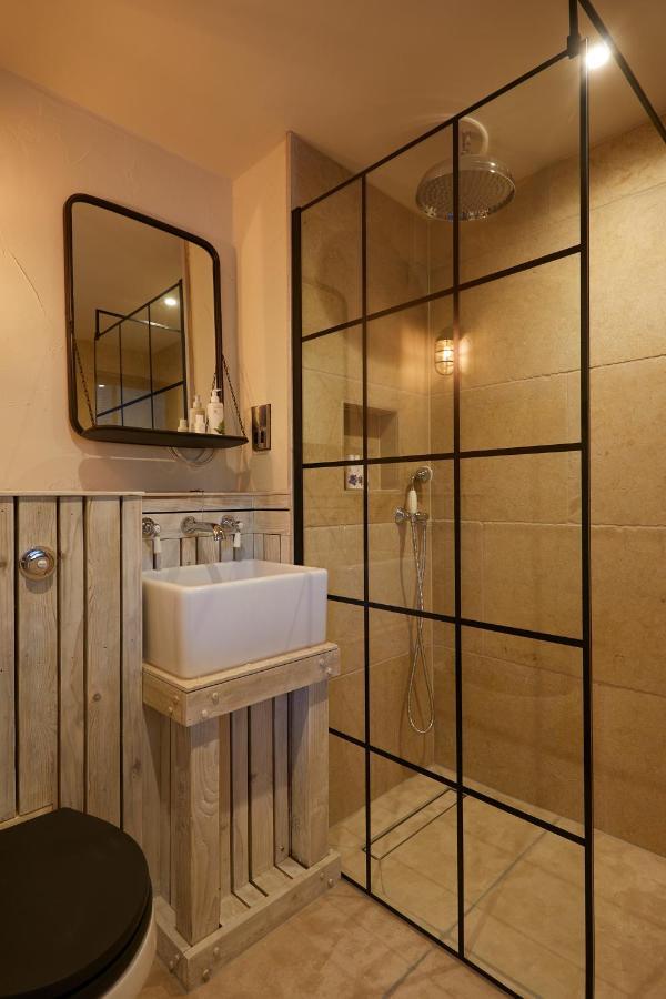 Wild Thyme & Honey - Cirencester-Cotswolds ภายนอก รูปภาพ